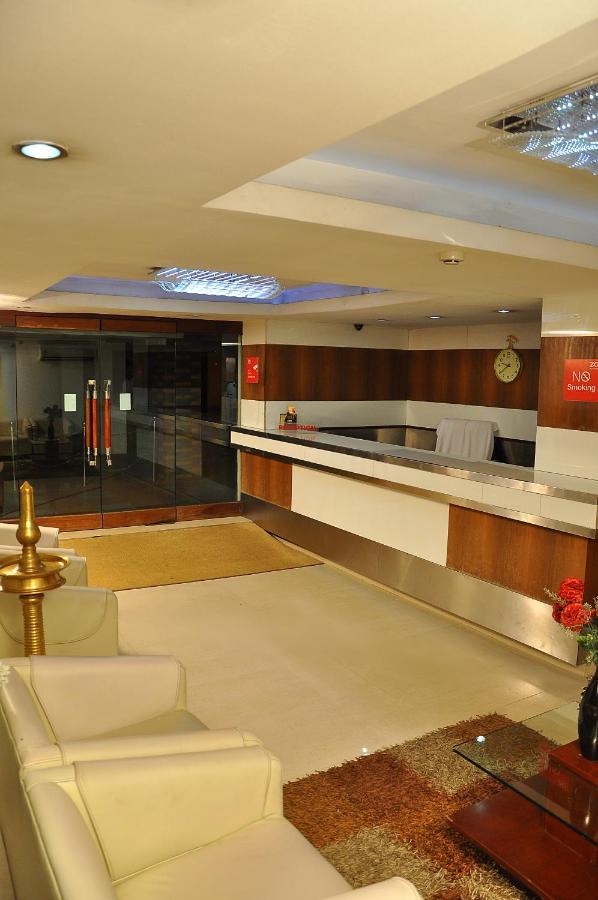 Hotel Luciya Kochi Exterior foto