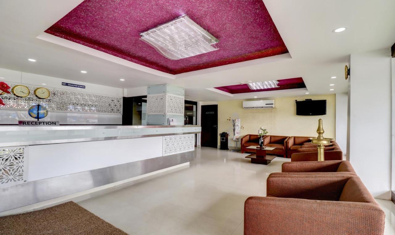 Hotel Luciya Kochi Exterior foto