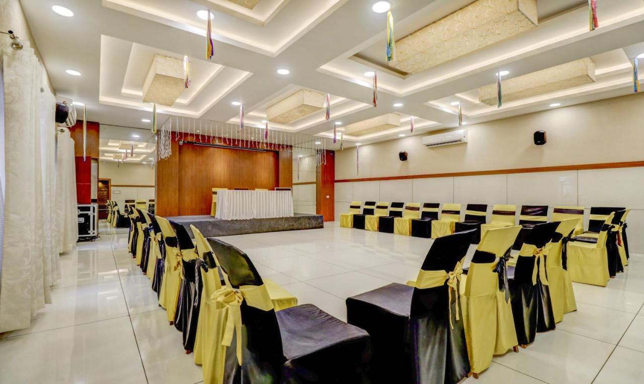 Hotel Luciya Kochi Exterior foto